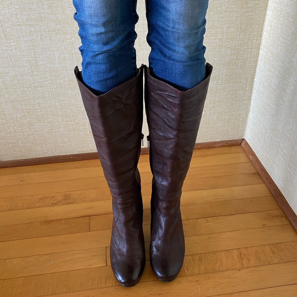 Frye Carson Heel Tab Boots